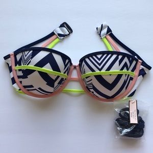 Victoria’s Secret Bikini Swimsuit Top (Size 34C)